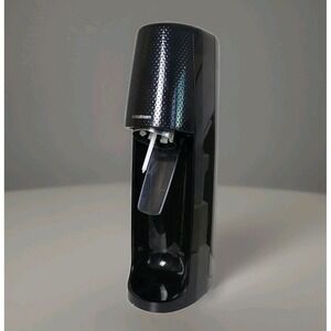SodaStream SPT-001 Sparkling Water Machine  Black Good Condition No CO2 Cylinder
